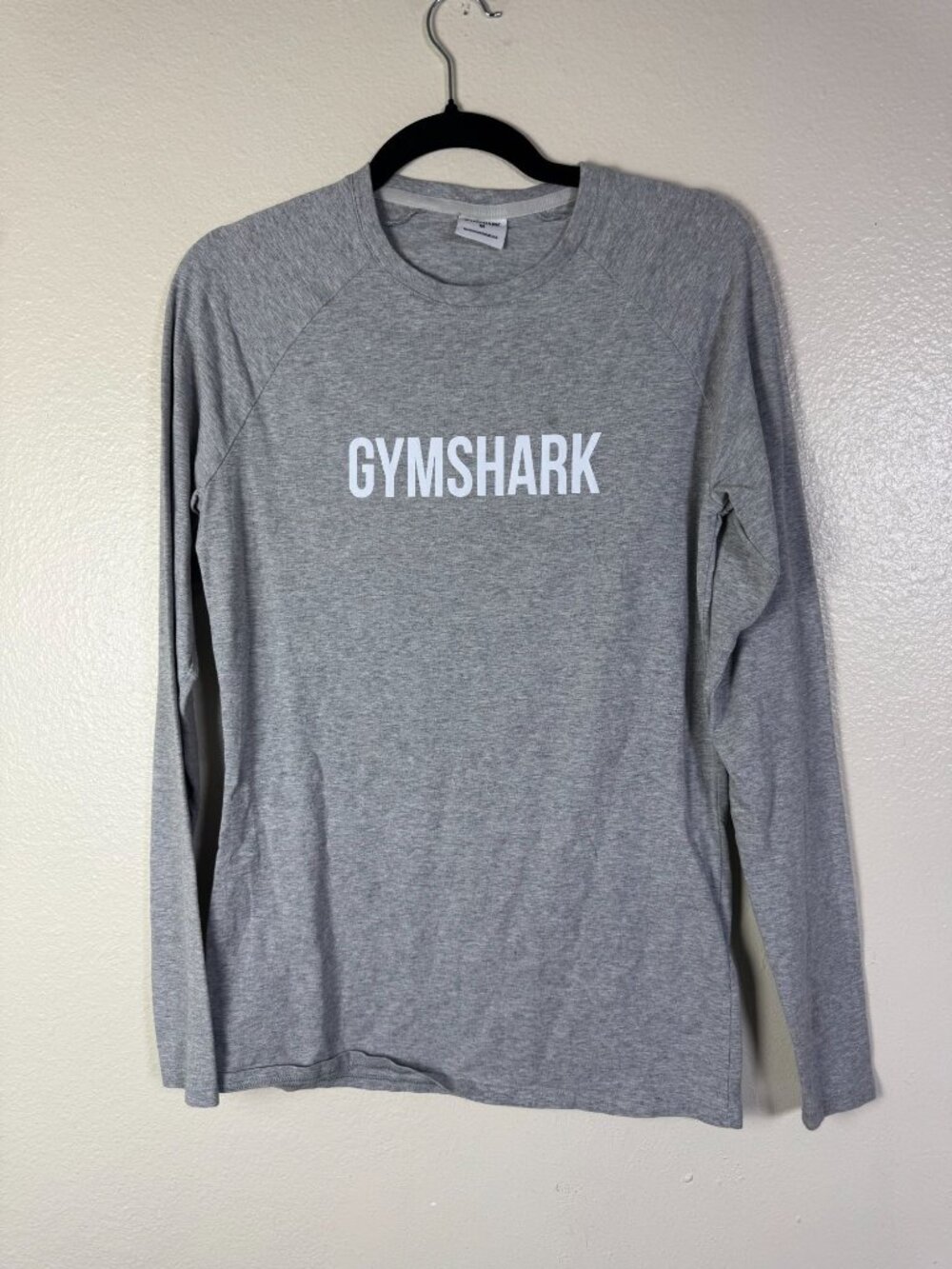 Gymshark‎ Heather Gray Long Sleeve Crewneck Shirt Men size Medium Athleisure